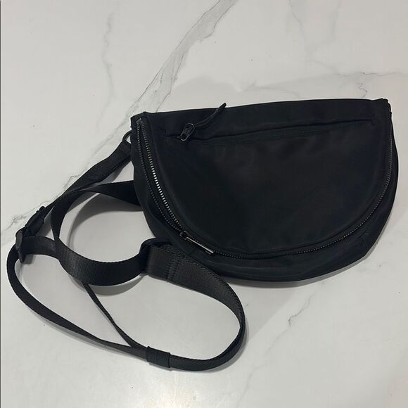 regular Handbags - Black Crossbody Bag